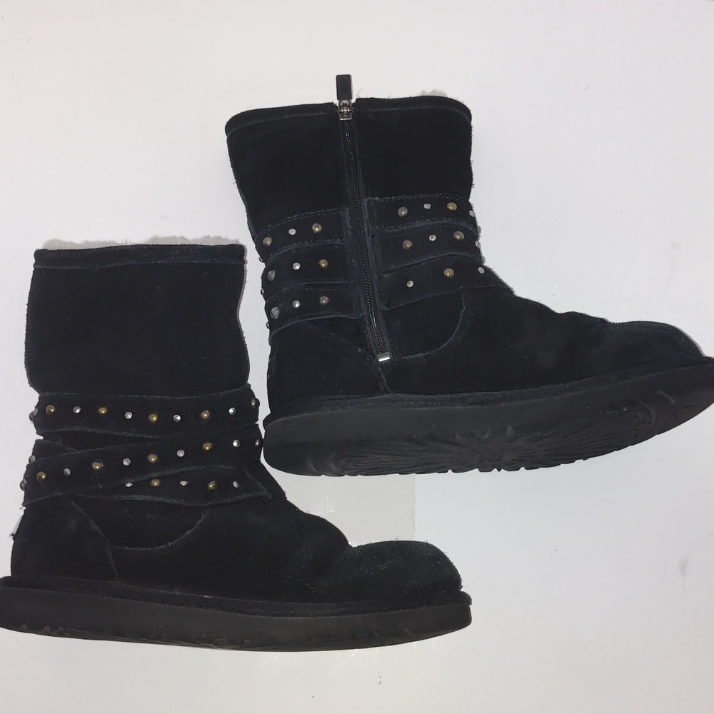 UGG Black Ankle Boots Size 5 with Slouchy Cuff and Studded Details - Picture 2 of 8